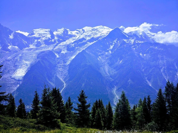 Vue sur les montagnes