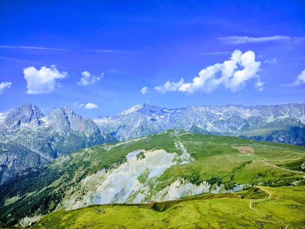 Vue sur les montagnes